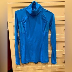 Lululemon long sleeved mock turtle neck running shirt